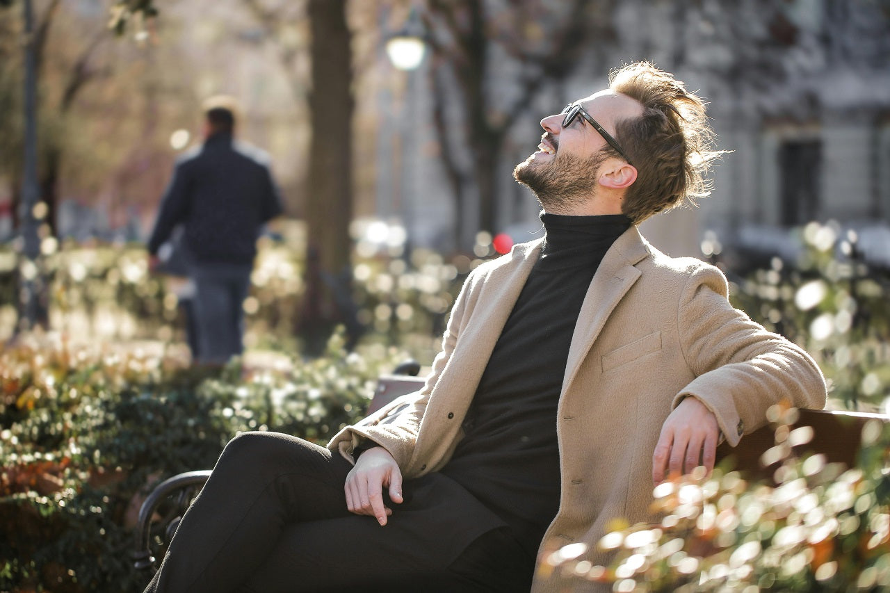 Seasonal Men's Closet Essentials: Building a Versatile Wardrobe for Year-Round Style