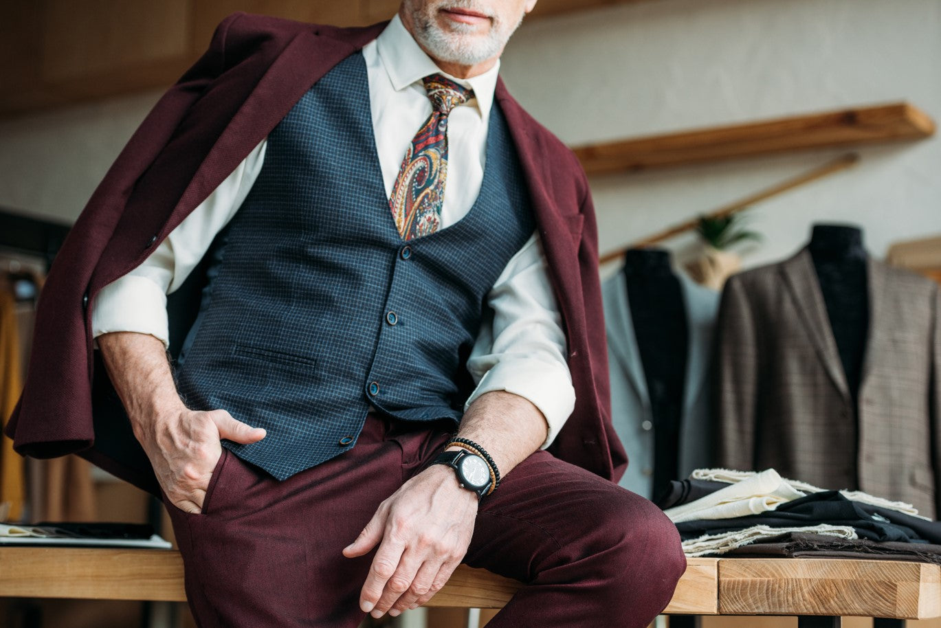 Master Men's Fashion: Colors, Textures, and Seasons